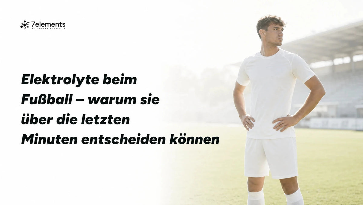 Fußballspieler auf einem Rasenplatz am Morgen – Elektrolyte beim Fußball